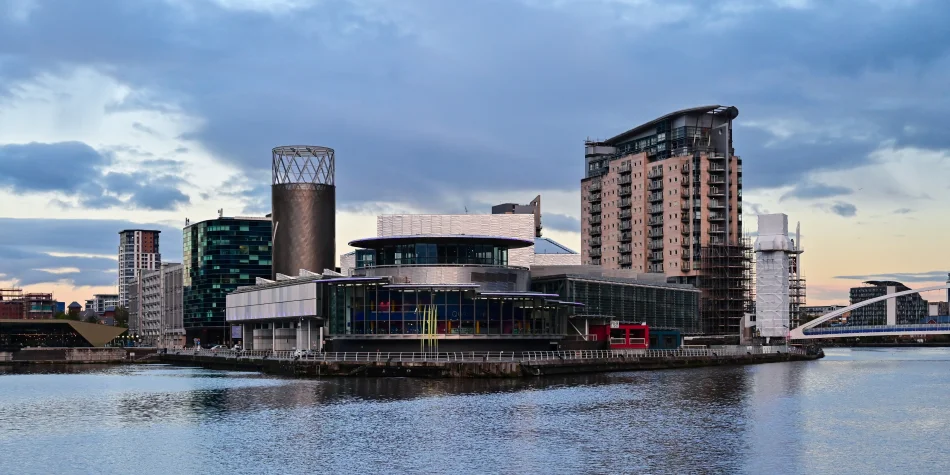 英國-曼徹斯特-MediaCityUK