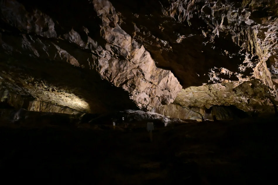 英國-峰區國家公園-Poole's Cavern