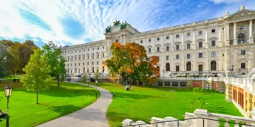 【奧地利代表大道】維也納環城大道：沃蒂夫教堂、瑪麗亞·特蕾莎廣場、城市公園等景點介紹