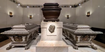 【哈布斯堡家族墓穴】維也納皇家墓穴：瑪麗亞·特蕾莎等人棺木介紹、參觀資訊說明