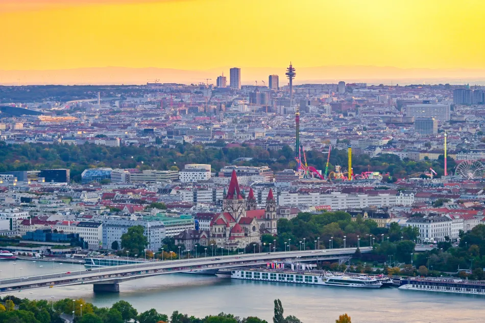 奧地利-維也納-多瑙河塔