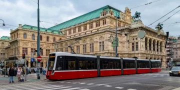【2026維也納交通攻略】市區大眾運輸與交通工具、跨城交通與航班安排簡介