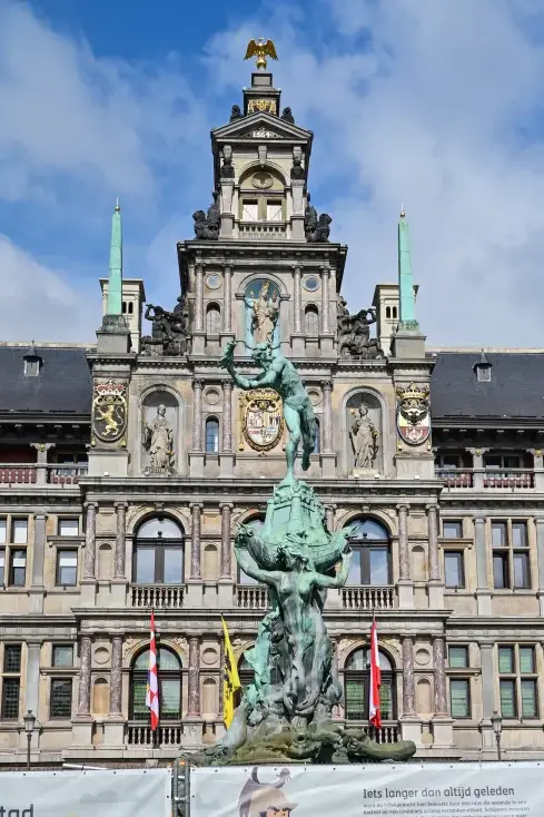 比利時-安特衛普-大廣場的Brabo Fountain