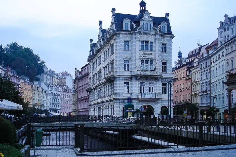 捷克-卡羅維瓦利