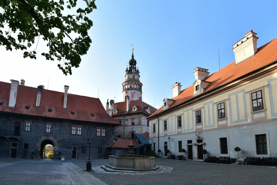 捷克-庫倫洛夫-庫倫洛夫城堡-彩繪塔