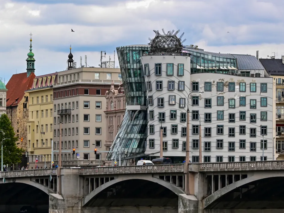 捷克-布拉格-跳舞的房子