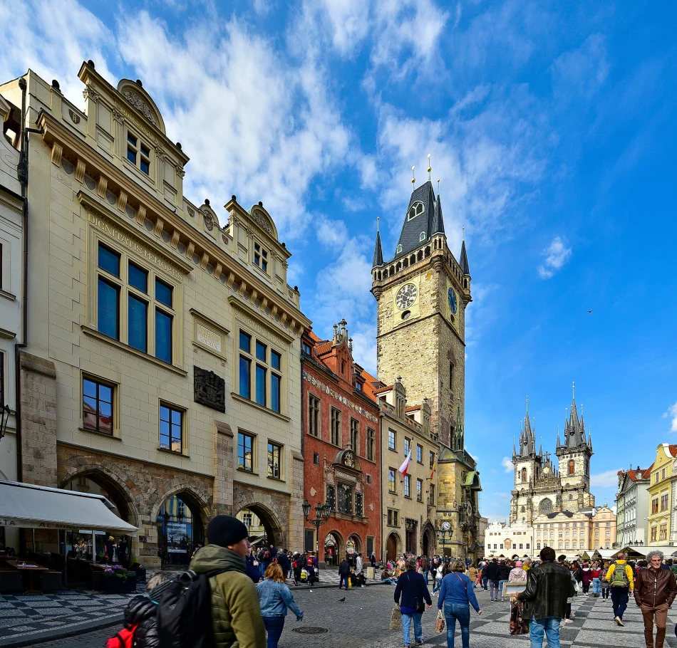 捷克-布拉格-舊城廣場-舊市政廳與泰恩教堂
