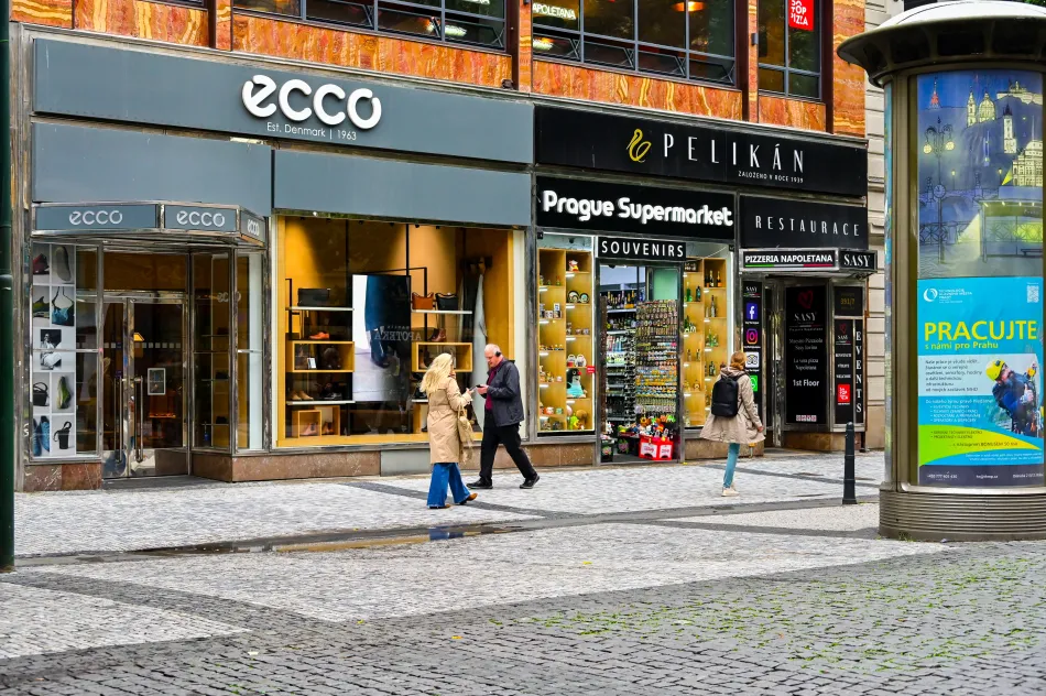 捷克-布拉格-舊城區護城河街