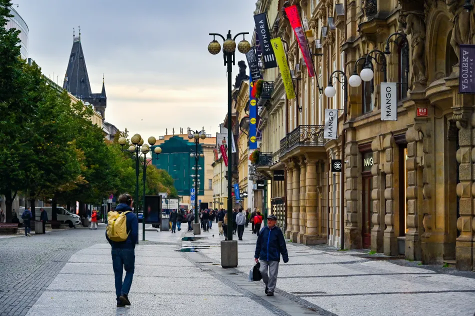 捷克-布拉格-舊城區護城河街