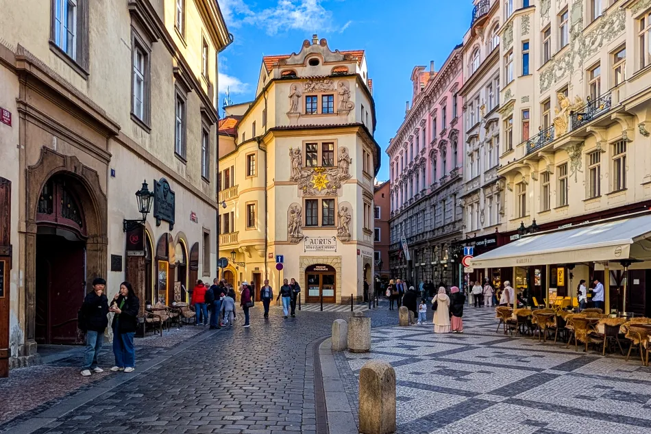 捷克-布拉格-舊城區查理街