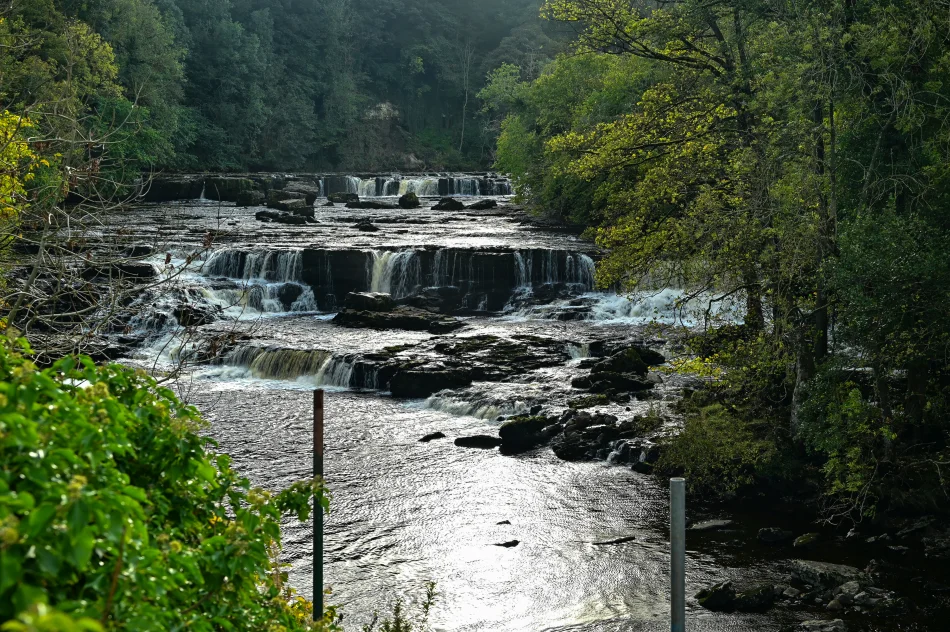 英國-約克郡谷地國家公園-艾斯加斯瀑布（Aysgarth Fall）