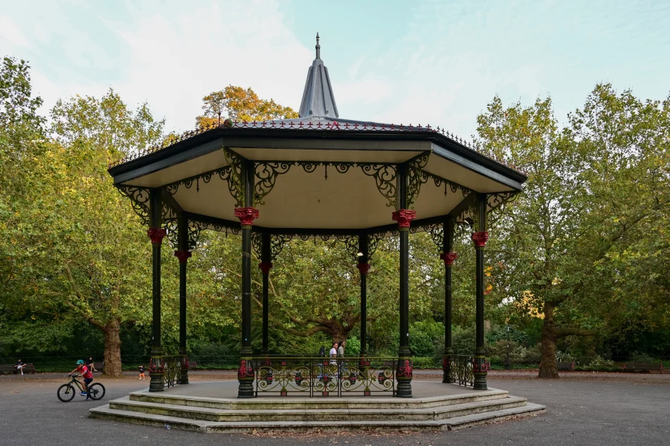 英國-倫敦-巴特西公園
