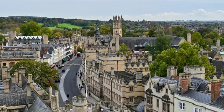 【英國必去大學城】牛津自由行攻略–必去景點介紹、推薦行程與一日遊安排、交通簡介
