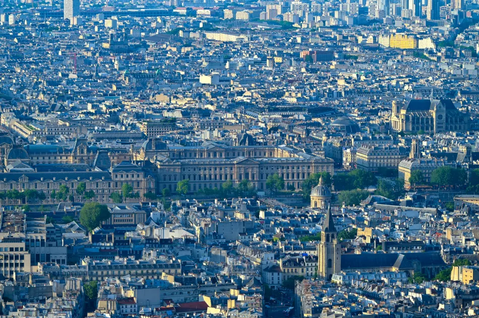 法國-巴黎-蒙帕納斯大樓（Tour Montparnasse）觀景台看羅浮宮
