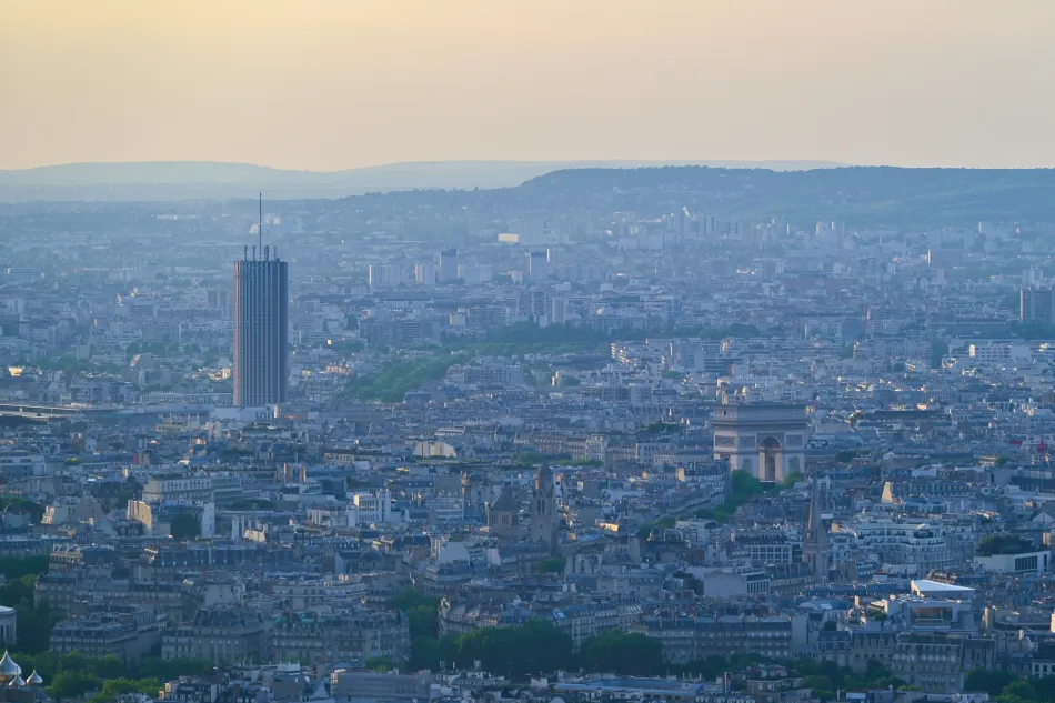 法國-巴黎-蒙帕納斯大樓（Tour Montparnasse）觀景台看凱旋門
