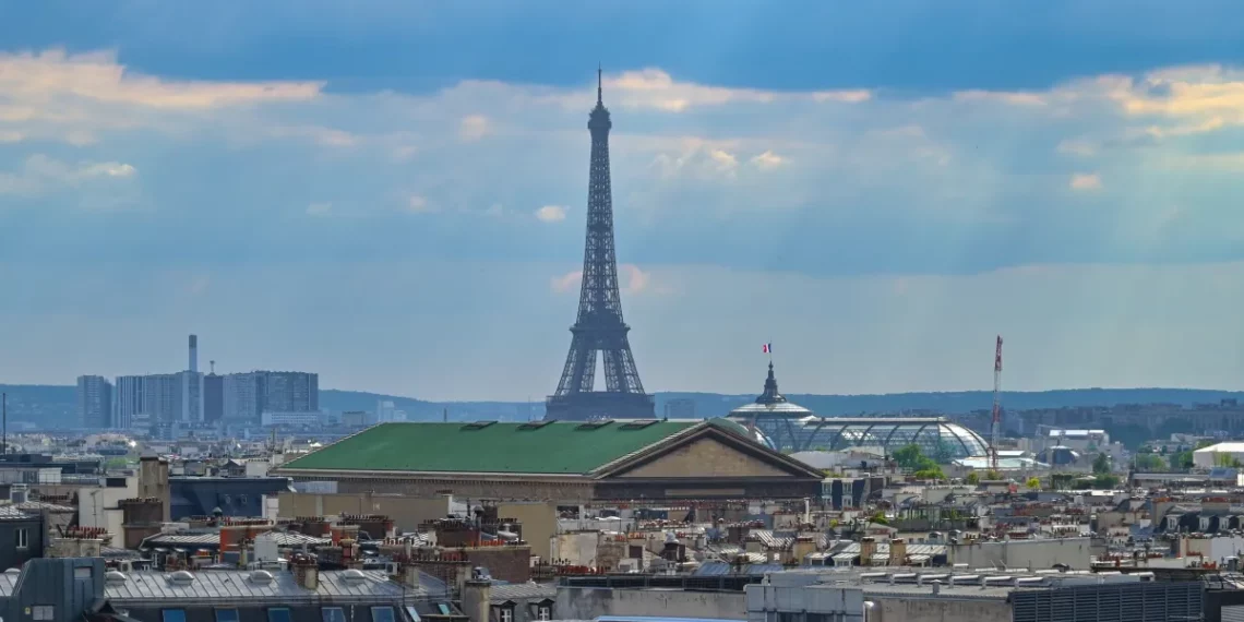 【巴黎鐵塔】艾菲爾鐵塔懶人包：發展簡介、觀景台景色、參觀資訊與推薦拍攝點