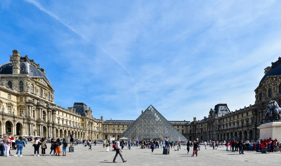 法國-巴黎-羅浮宮