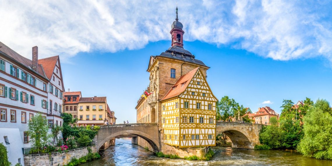 德國-班堡-雷格尼茨河上的舊市政廳