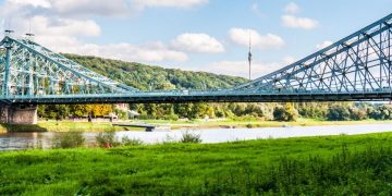 【德國東部自由行】德勒斯登郊區藍色奇蹟大橋、易北河遊船、Pfund乳品店與Wackerbarth酒莊漫遊