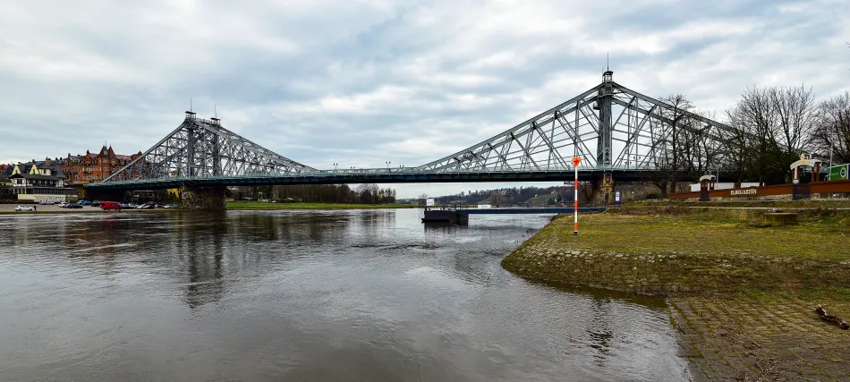 德國-德勒斯登-藍色奇蹟大橋