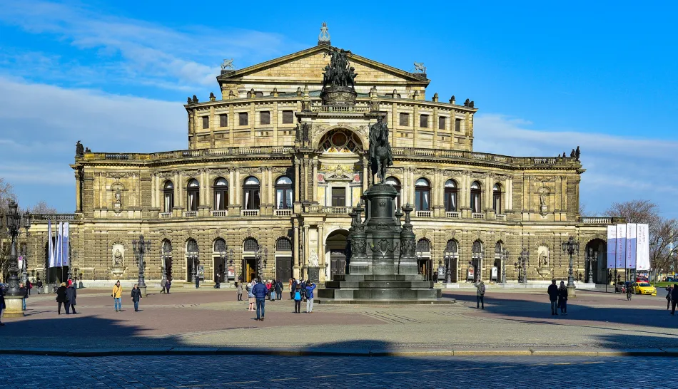 德國-德勒斯登-森柏歌劇院
