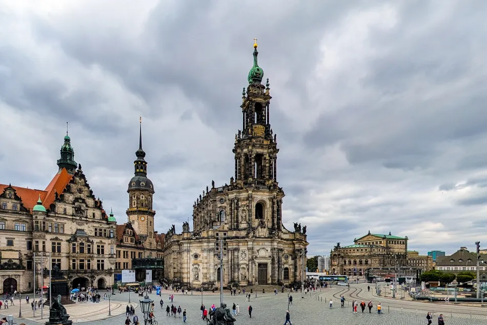 德國-德勒斯登-宮廷教堂