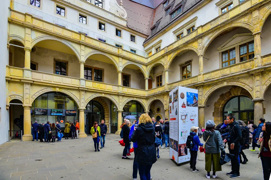 德國-德勒斯登-德勒斯登王宮