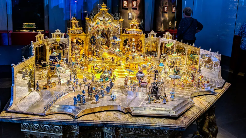 德國-德勒斯登-新綠穹珍寶館-德里的宮廷