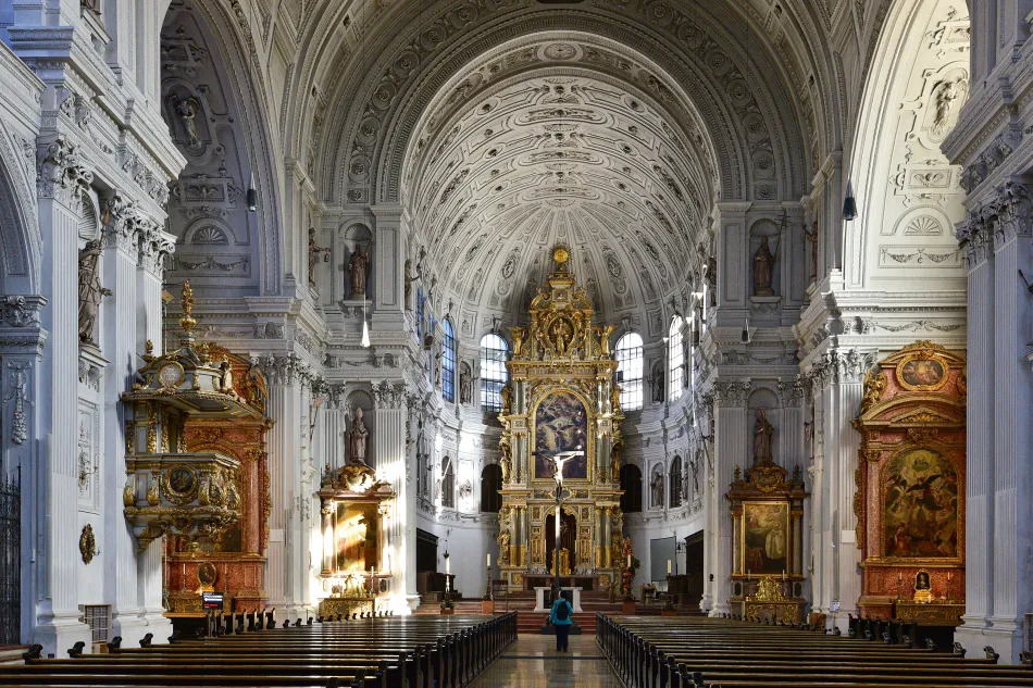 德國-慕尼黑-聖彌額爾教堂