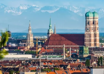 【德國阿爾卑斯街道】慕尼黑自由行攻略–市區郊區15大必去景點、五天四夜行程規劃、飯店推薦、交通簡介