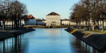 【慕尼黑必訪宮殿】寧芬堡宮：美人畫廊、馬廄博物館、狩獵小屋漫遊與參觀資訊介紹