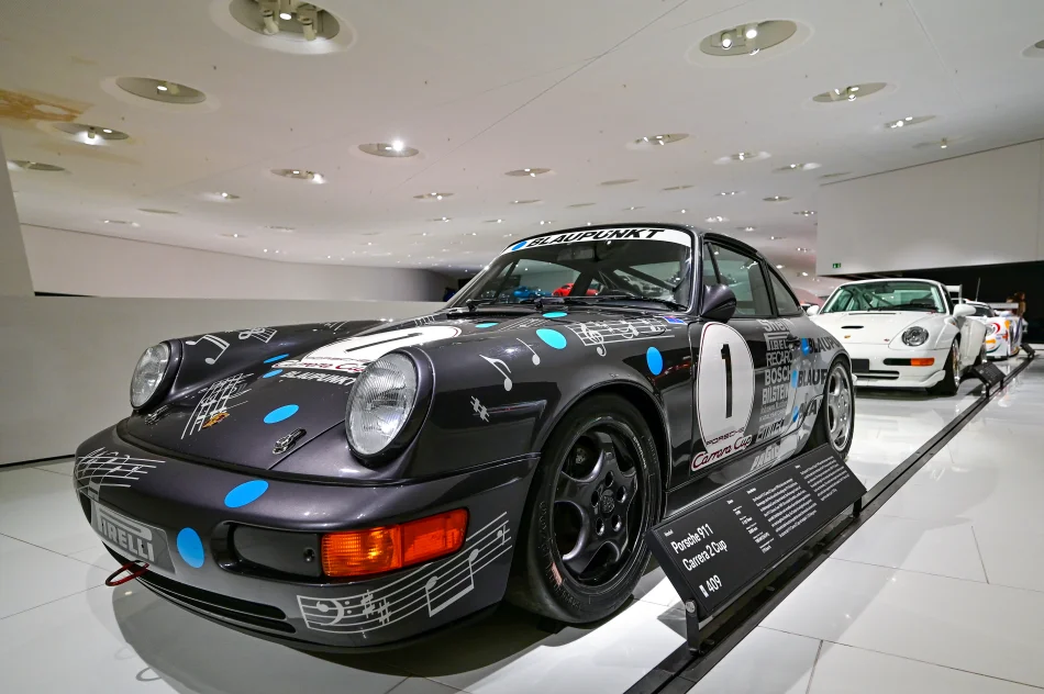 德國-斯圖加特-保時捷博物館-Porsche 911 Carrera 2 Cup