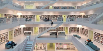 【斯圖加特隨拍景點】經典網美拍攝點斯圖加特市立圖書館隨拍與斯圖加特電視塔漫遊