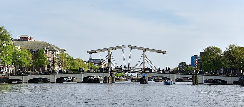 荷蘭-阿姆斯特丹-瘦橋