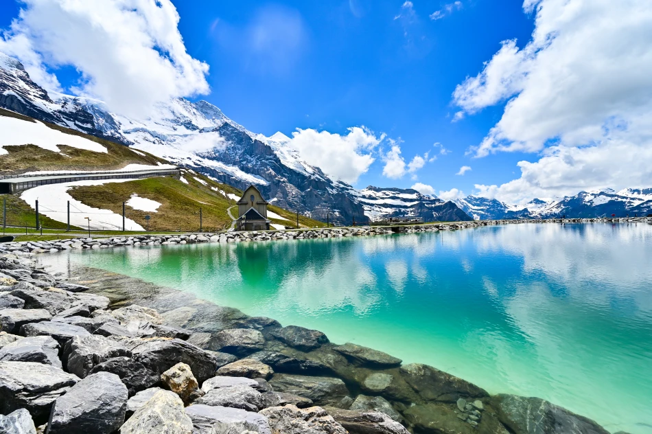 少女峰-艾格之路-Fallbodensee