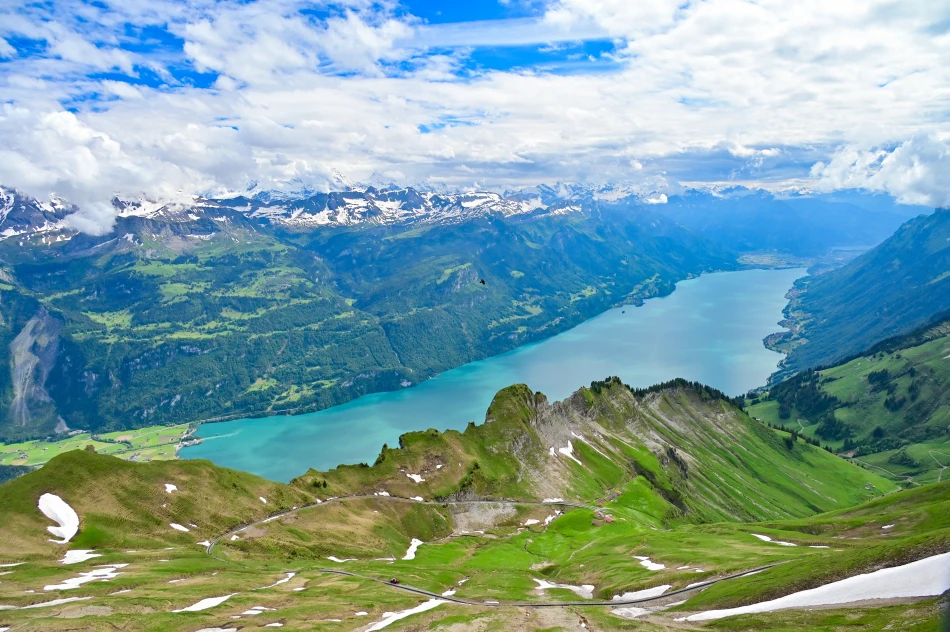 瑞士-布里恩茨-洛特峰