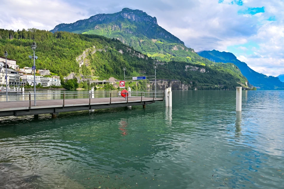 瑞士-琉森湖-Brunnen
