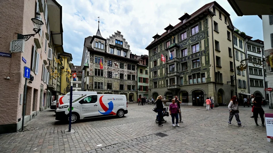 瑞士-琉森-Hirschenplatz