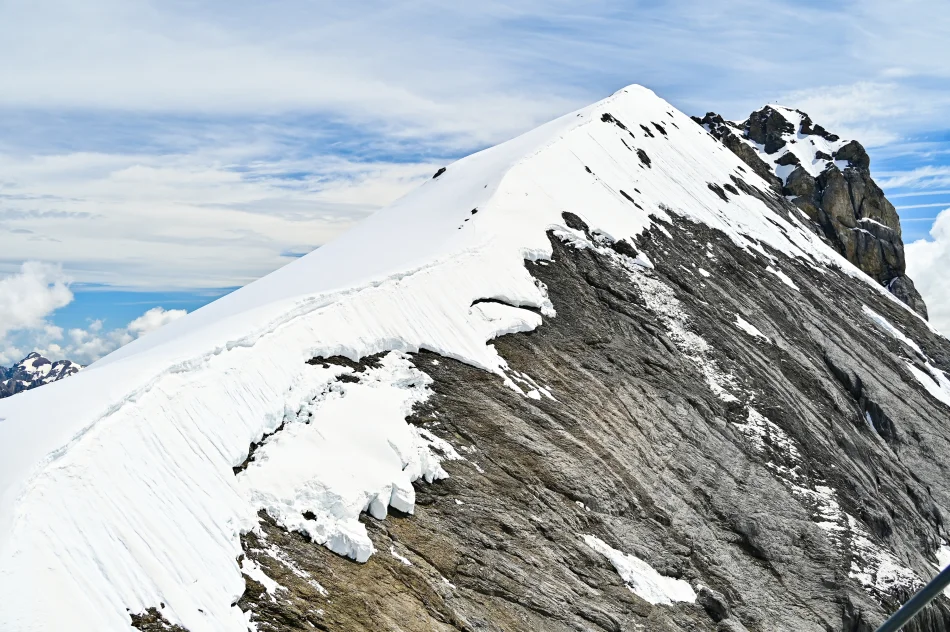 瑞士-鐵力士山-Titlis Cliff Walk