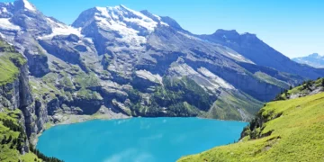 【瑞士秘境湖泊】厄希嫩湖半日遊：湖泊周遭遊憩區域介紹、詳細交通方式說明