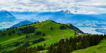 【山中之后】琉森出發瑞吉山自由行懶人包：交通方式、山頂觀景區、健行路線與行程建議