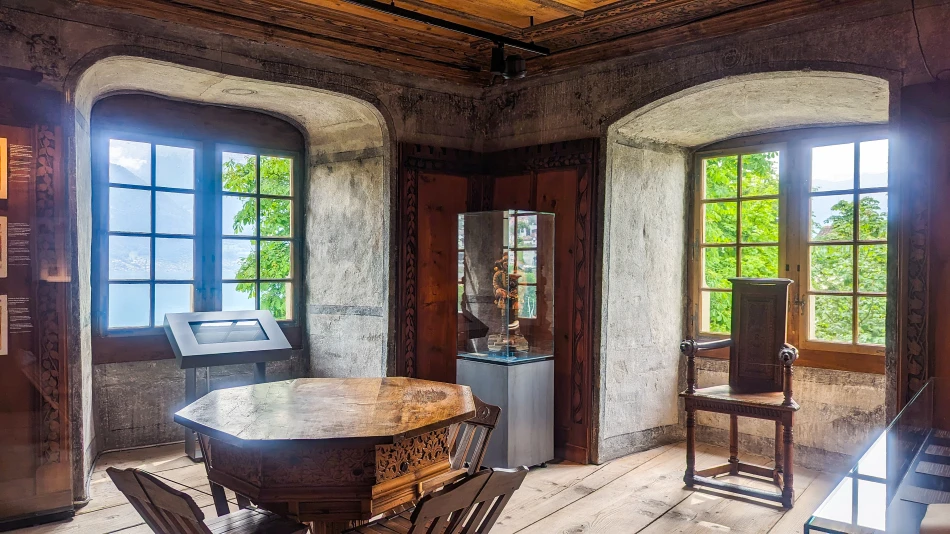 瑞士-施皮茨-施皮茨城堡