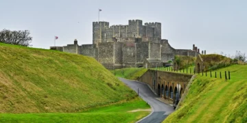 【英國經典堡壘】多佛城堡漫遊：城堡環境介紹、大塔參觀、敦克爾克大撤退相關導覽