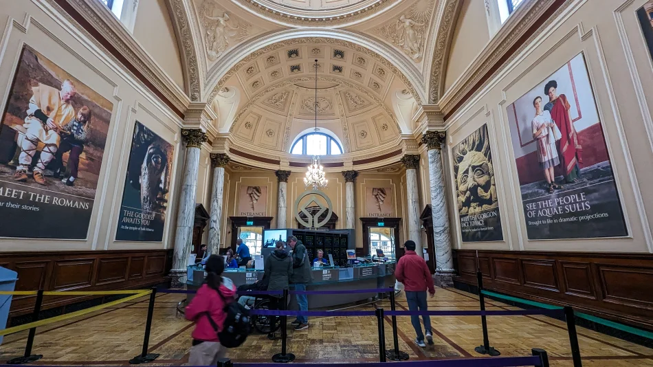 英國-巴斯-羅馬浴場