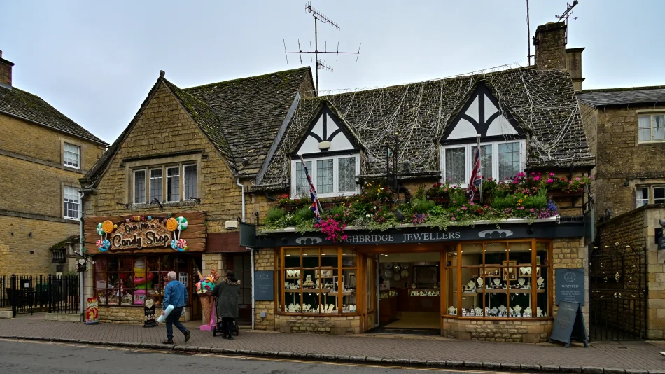 英國-科茲窩-水上伯頓(Bourton-on-the-Water)