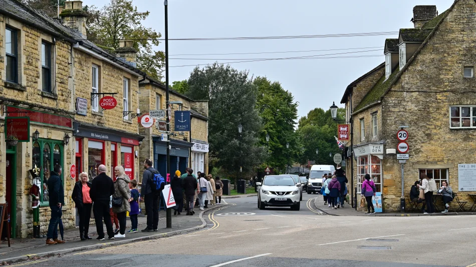 英國-科茲窩-水上伯頓(Bourton-on-the-Water)