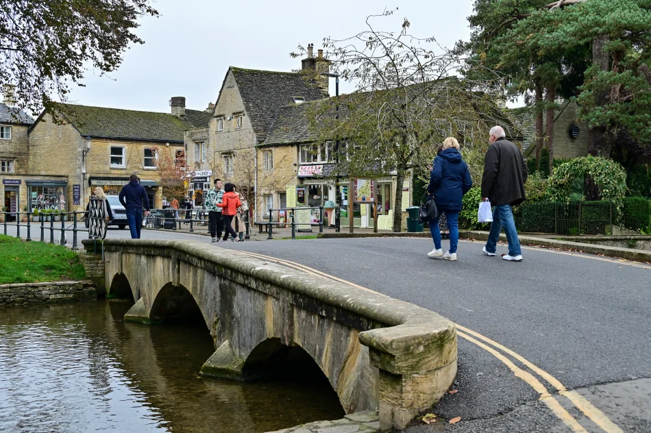 英國-科茲窩-水上伯頓（Bourton-on-the-Water）