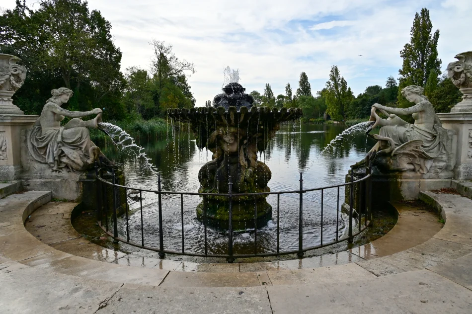 英國-倫敦-海德公園-義大利花園