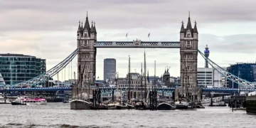 【倫敦必去景點】泰晤士河遊船：西敏碼頭至格林威治遊船之旅與沿途重點地標介紹